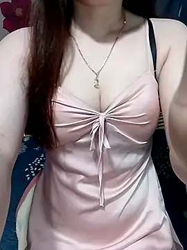 Snapshot of LeanaLy chatting on 03.16.26 LeanaLy online show from 03.16.26