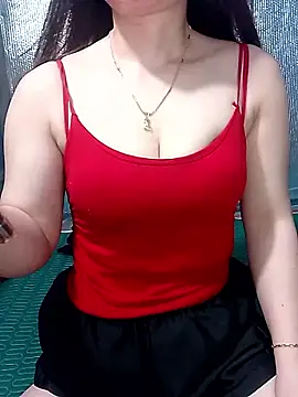 LeanaLy online show from 05.13.26