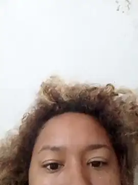 Snapshot of Camilanifeta chatting on 01.15.26 Camilanifeta online show from 01.15.26