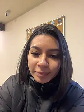 AlyssaRay online show from 04.07.26