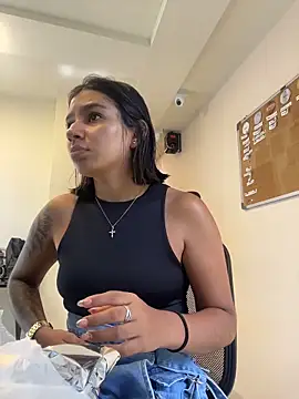 AlyssaRay online show from 05.06.26