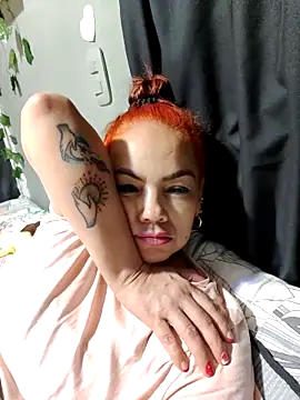 Snapshot of Sharlott_smith chatting on 11.16.25 Sharlott smith online show from 11.16.25