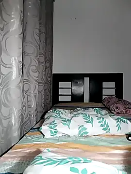 Snapshot of Ruberga20 chatting on 10.30.25 Ruberga20 online show from 10.30.25