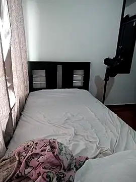 Snapshot of Ruberga20 chatting on 11.16.25 Ruberga20 online show from 11.16.25