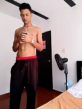 Snapshot of Ruberga20 chatting on 12.03.25 Ruberga20 online show from 12.03.25