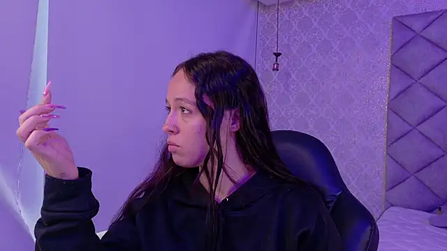 Snapshot of CARO_ADAMS1 chatting on 11.19.25 CARO ADAMS1 online show from 11.19.25