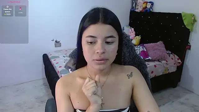 Snapshot of Megan_ve chatting on 02.06.26 Megan ve online show from 02.06.26