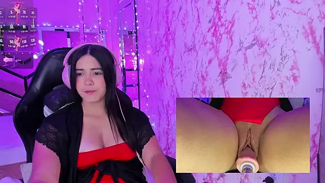 Snapshot of EvaBloom__ chatting on 02.20.26 EvaBloom online show from 02.20.26