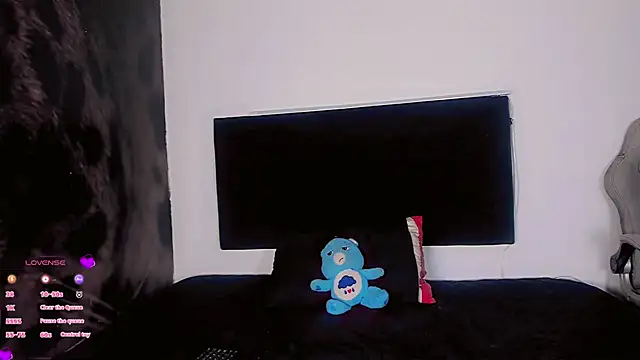 ANGEL EVIL S7 online show from 10.26.25