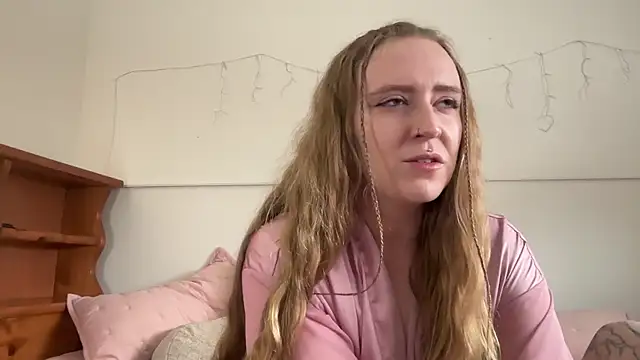 Pattyworld69 online show from 05.12.26