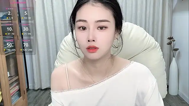 Snapshot of XFDLL-BAOBEI chatting on 10.17.25 XFDLL-BAOBEI online show from 10.17.25