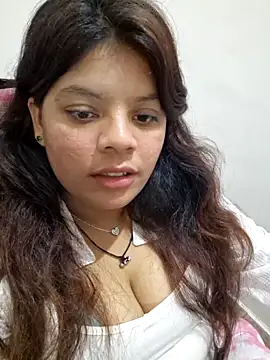 Snapshot of kajal77715 chatting on 10.21.25 kajal77715 online show from 10.21.25