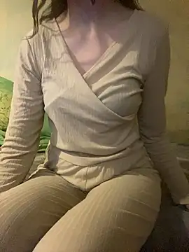 Snapshot of KittieCreme chatting on 01.07.26 KittieCreme online show from 01.07.26