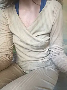 Snapshot of KittieCreme chatting on 03.02.26 KittieCreme online show from 03.02.26