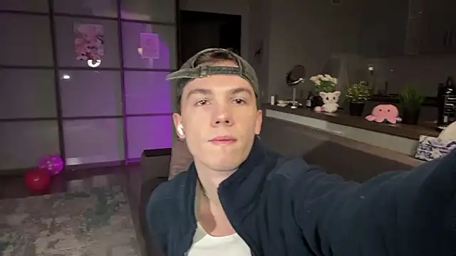 Jeremy1Scott online show from 11.25.25