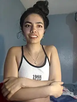 Sofia Rodriguez8 online show from 10.15.25