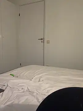 Snapshot of mamimamacitaaa chatting on 10.16.25 mamimamacitaaa online show from 10.16.25