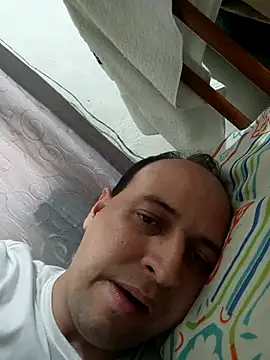 sacarlettareyo online show from 10.17.25