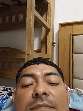 Snapshot of sexyandres_23 chatting on 06.25.26 sexyandres 23 online show from 06.25.26