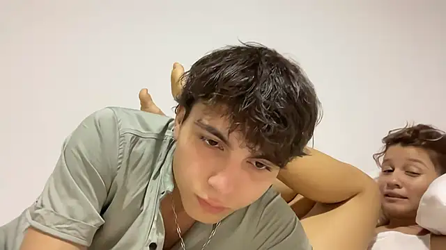 Snapshot of pablo434546 chatting on 11.29.25 pablo434546 online show from 11.29.25