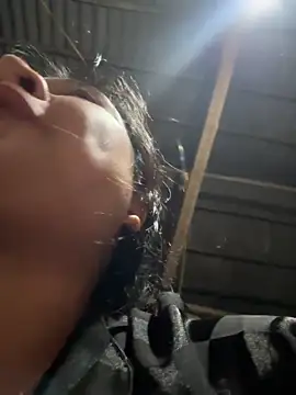 Snapshot of Linh-xxx chatting on 02.23.26 Linh-xxx online show from 02.23.26