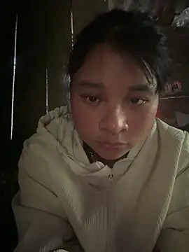 Snapshot of Linh-xxx chatting on 03.05.26 Linh-xxx online show from 03.05.26