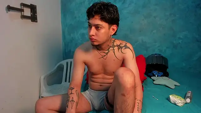 Snapshot of Sky_Wild chatting on 03.14.26 Sky Wild online show from 03.14.26