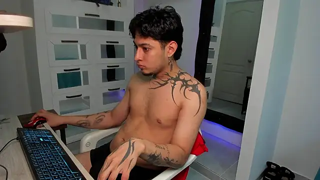 Snapshot of Sky_Wild chatting on 03.20.26 Sky Wild online show from 03.20.26