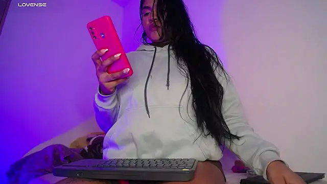 Miranda kim  online show from 11.15.25