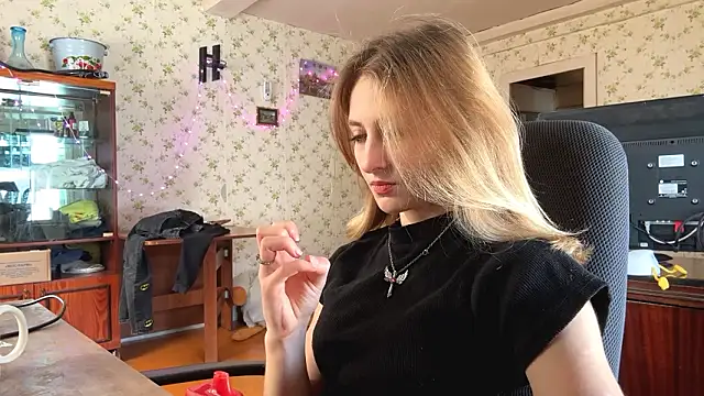 AmeliLia online show from 03.12.26