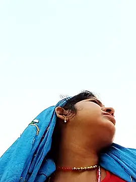 Karishma cute online show from 11.14.25