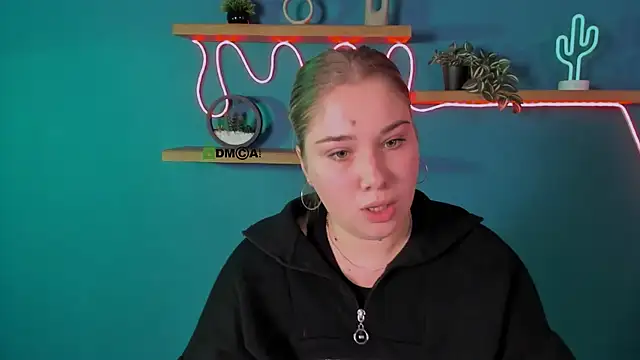 tereza moon online show from 10.18.25