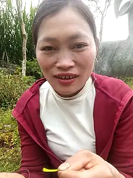 Snapshot of siusiu-00 chatting on 10.26.25 siusiu-00 online show from 10.26.25