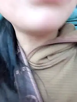 Snapshot of siusiu-00 chatting on 11.17.25 siusiu-00 online show from 11.17.25