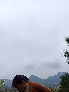 Snapshot of siusiu-00 chatting on 11.21.25 siusiu-00 online show from 11.21.25