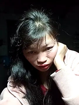 Snapshot of siusiu-00 chatting on 12.13.25 siusiu-00 online show from 12.13.25