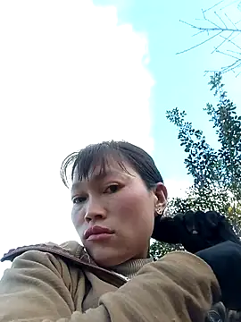 Snapshot of siusiu-00 chatting on 12.18.25 siusiu-00 online show from 12.18.25