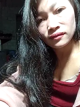 Snapshot of siusiu-00 chatting on 12.20.25 siusiu-00 online show from 12.20.25