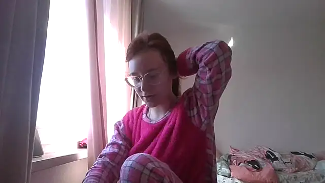 LuckySLove online show from 03.22.26