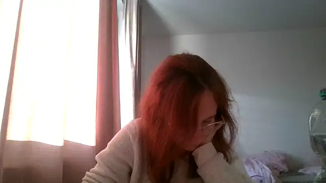 Snapshot of LuckySLove chatting on 06.07.26 LuckySLove online show from 06.07.26