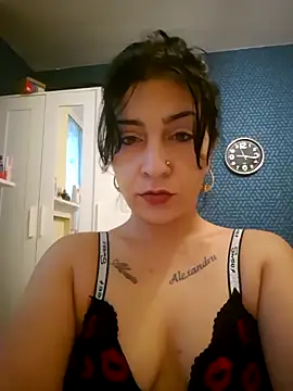 Evabruneta24 online show from 10.14.25