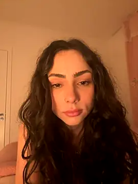 Snapshot of Baby_Mia_pires chatting on 11.28.25 Baby Mia pires online show from 11.28.25