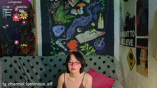 Snapshot of ReincarnatedAngel chatting on 01.12.26 ReincarnatedAngel online show from 01.12.26