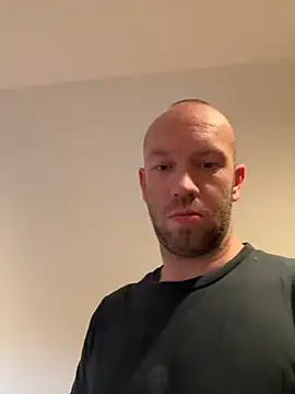 Missleil online show from 10.31.25