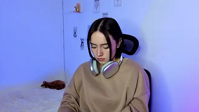 Snapshot of Emily_Lindey chatting on 02.16.26 Emily Lindey online show from 02.16.26