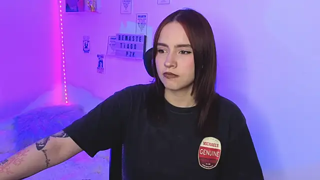 Snapshot of Emily_Lindey chatting on 02.26.26 Emily Lindey online show from 02.26.26