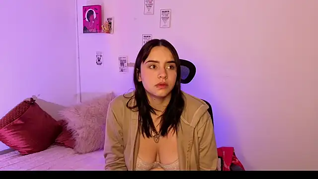 Emily Lindey online show from 05.01.26