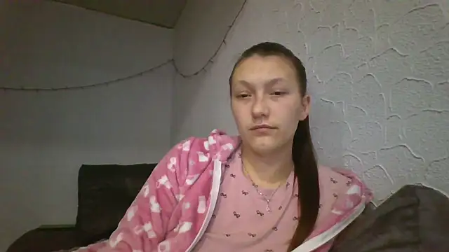 Snapshot of luna_tt chatting on 01.17.26 luna tt online show from 01.17.26