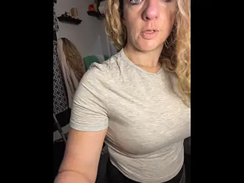 queenkelly1234 online show from 11.23.25