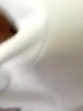 Snapshot of PamelaJonsom_ chatting on 12.18.25 PamelaJonsom online show from 12.18.25